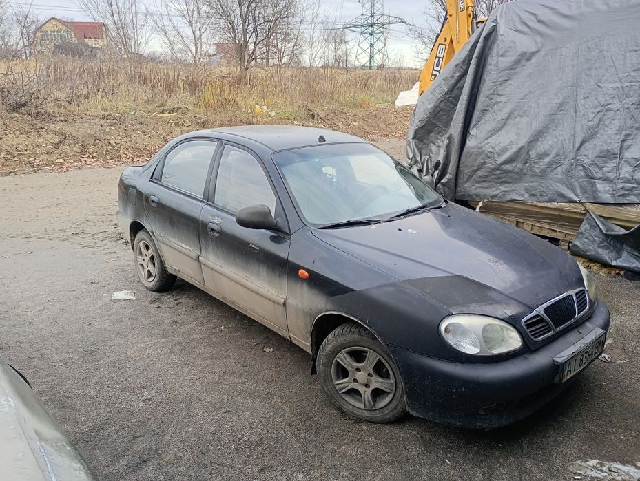 Продам 2 lanosa 05 та 10року