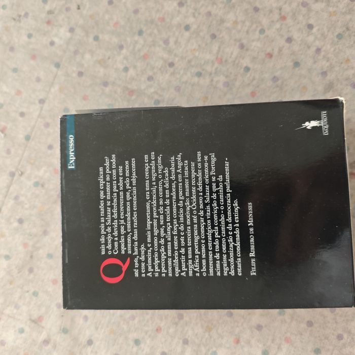 Coleção de livros do expresso -Salazar