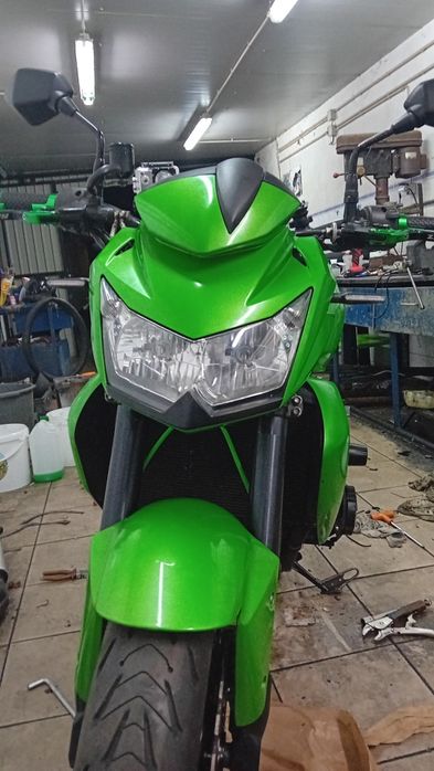 Kawasaki z750 tem 68mil kms em ótimo estado por 5,500€