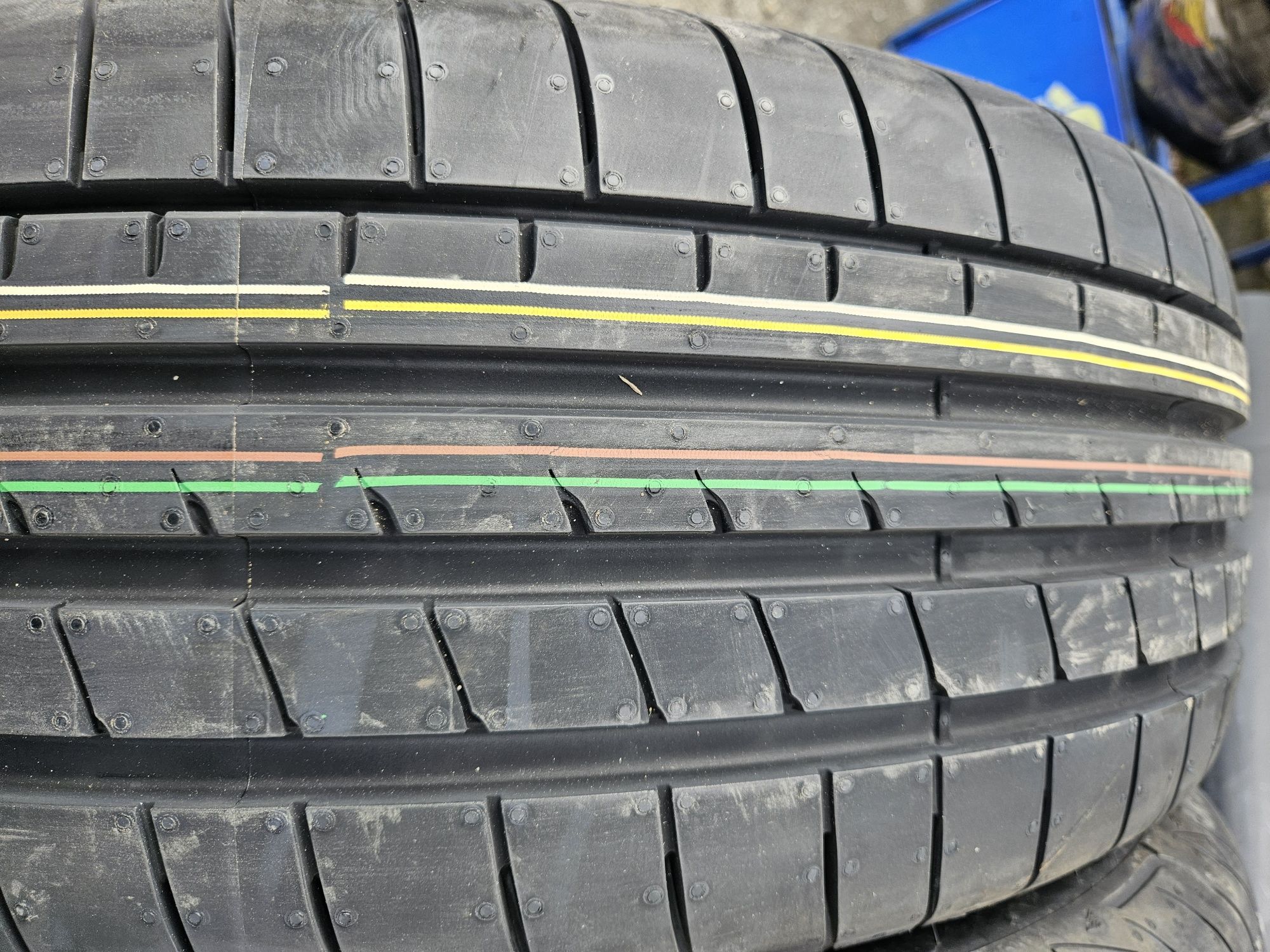 Opony letnie 235/55/19 goodyear jaguar