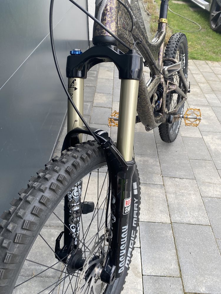 Specialized demo 8
