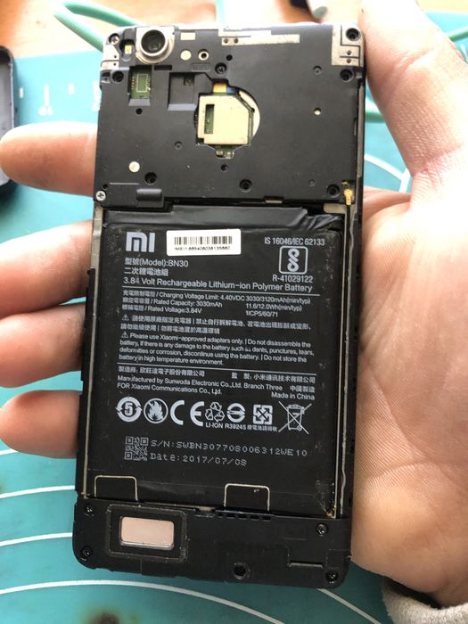 Телефон Redmi 4a 16 гб.