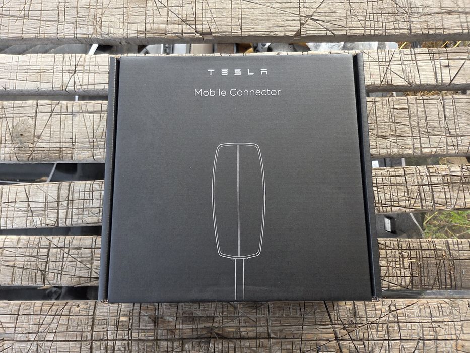 Зарядка Tesla Model 3/Y Juniper Highland оригинал разборка