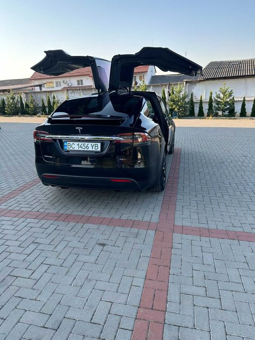 Tesla Model X Dual Motor 2017 Європа