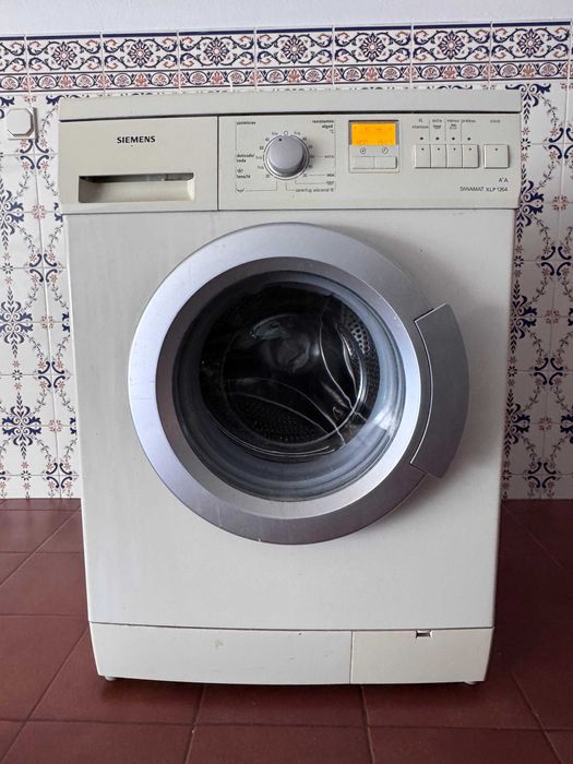 Maquina de Lavar Roupa - Siemens siwamat XLP 1264