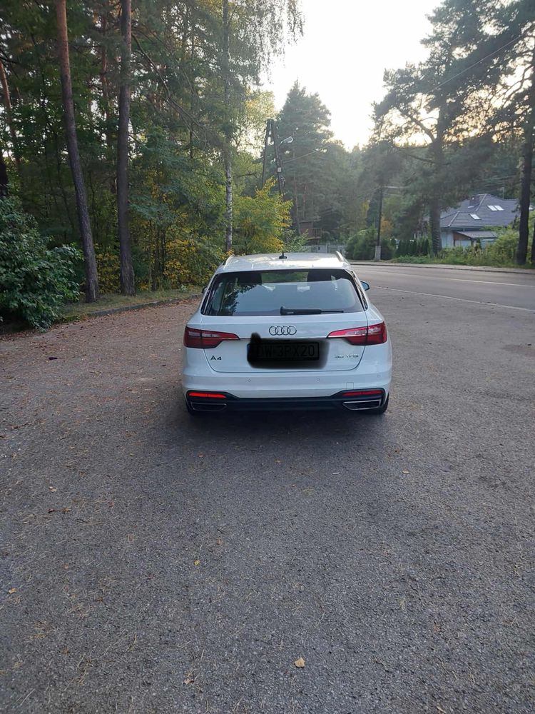 Audi A4 Avant 2021 rok 2.0 benzyna