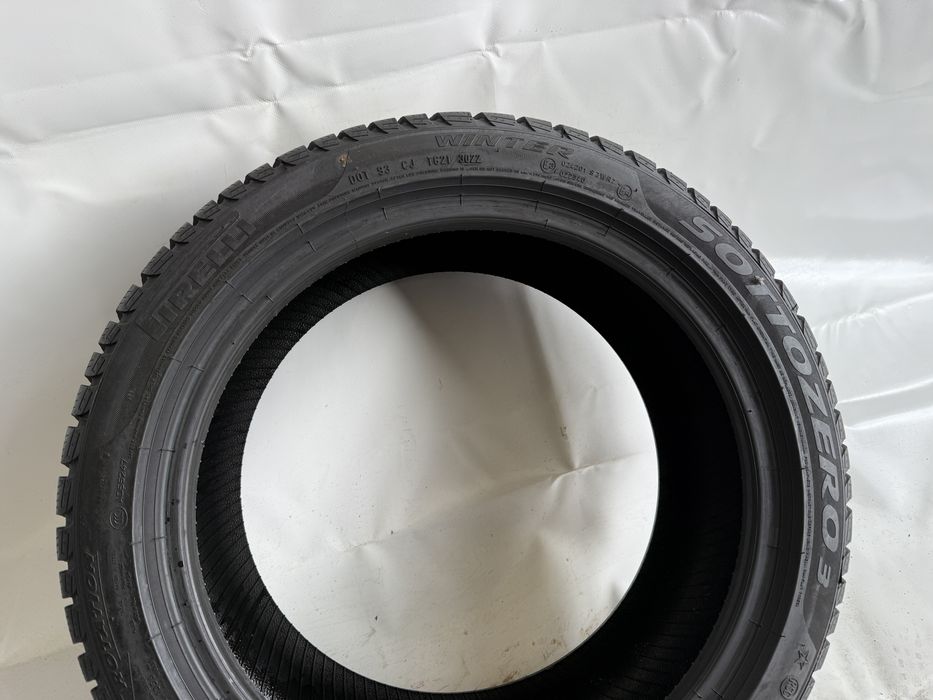 225/45/17 Pirelli Sottozero 3 RSC Run-Flat 91H 2022R (352)
