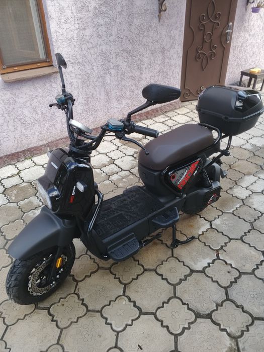 Электроскутер Crosser