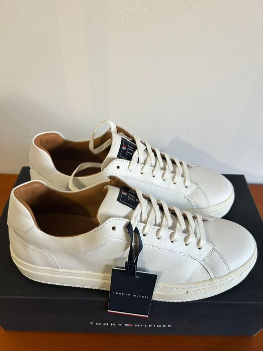 Sapatilhas brancas novas em pele Tommy Premium  Cupsole