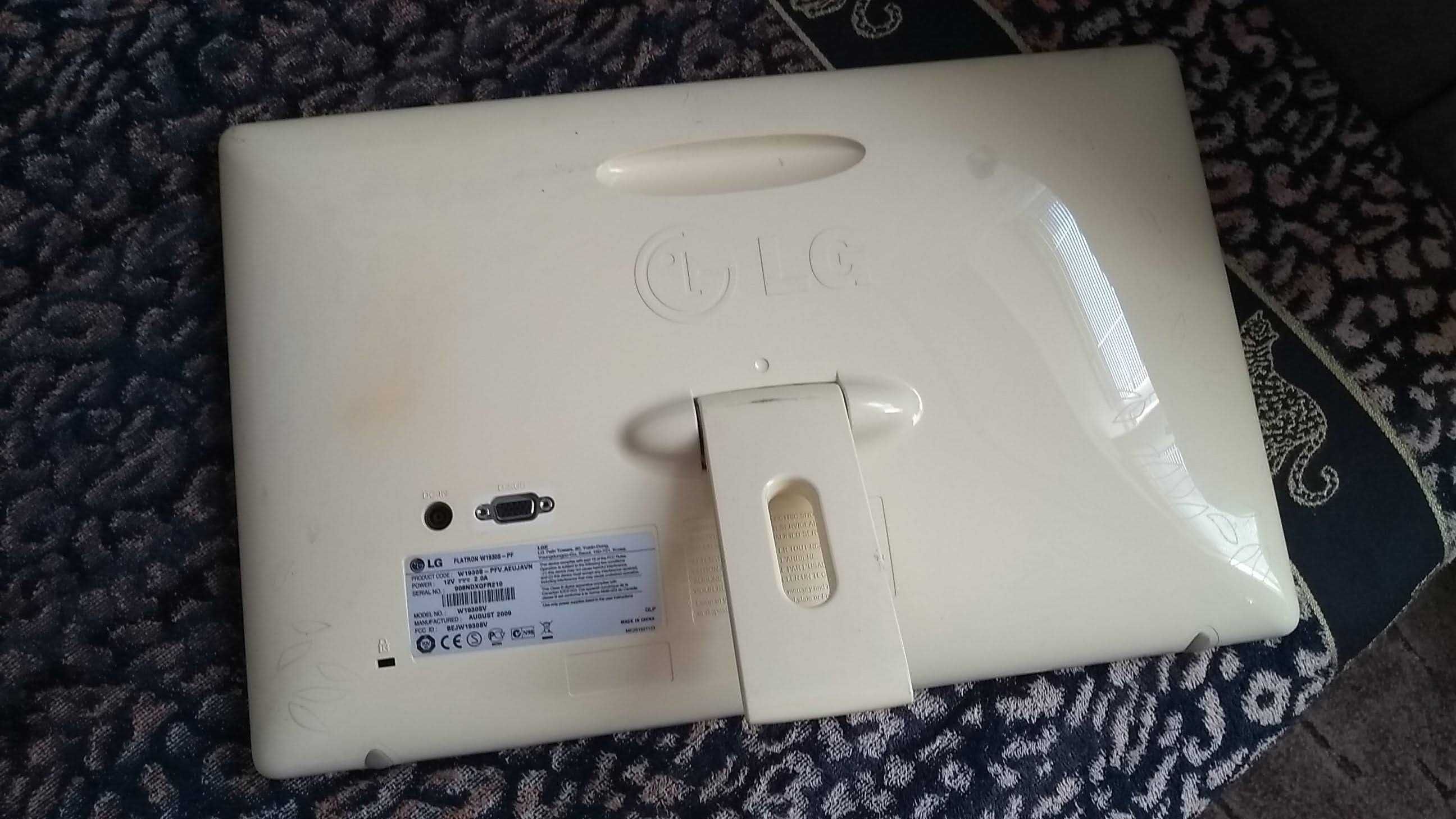 Монітор LG Flatron W1930S-PF