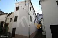 Moradia T2, Renovada, Habitação Própria ou Investimento em Vila Cova d