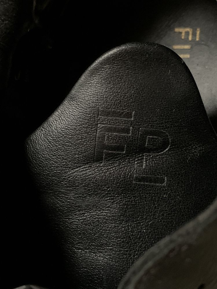 Buty czarne trampki tenisówki na zamek wygodne Filling Pieces 37