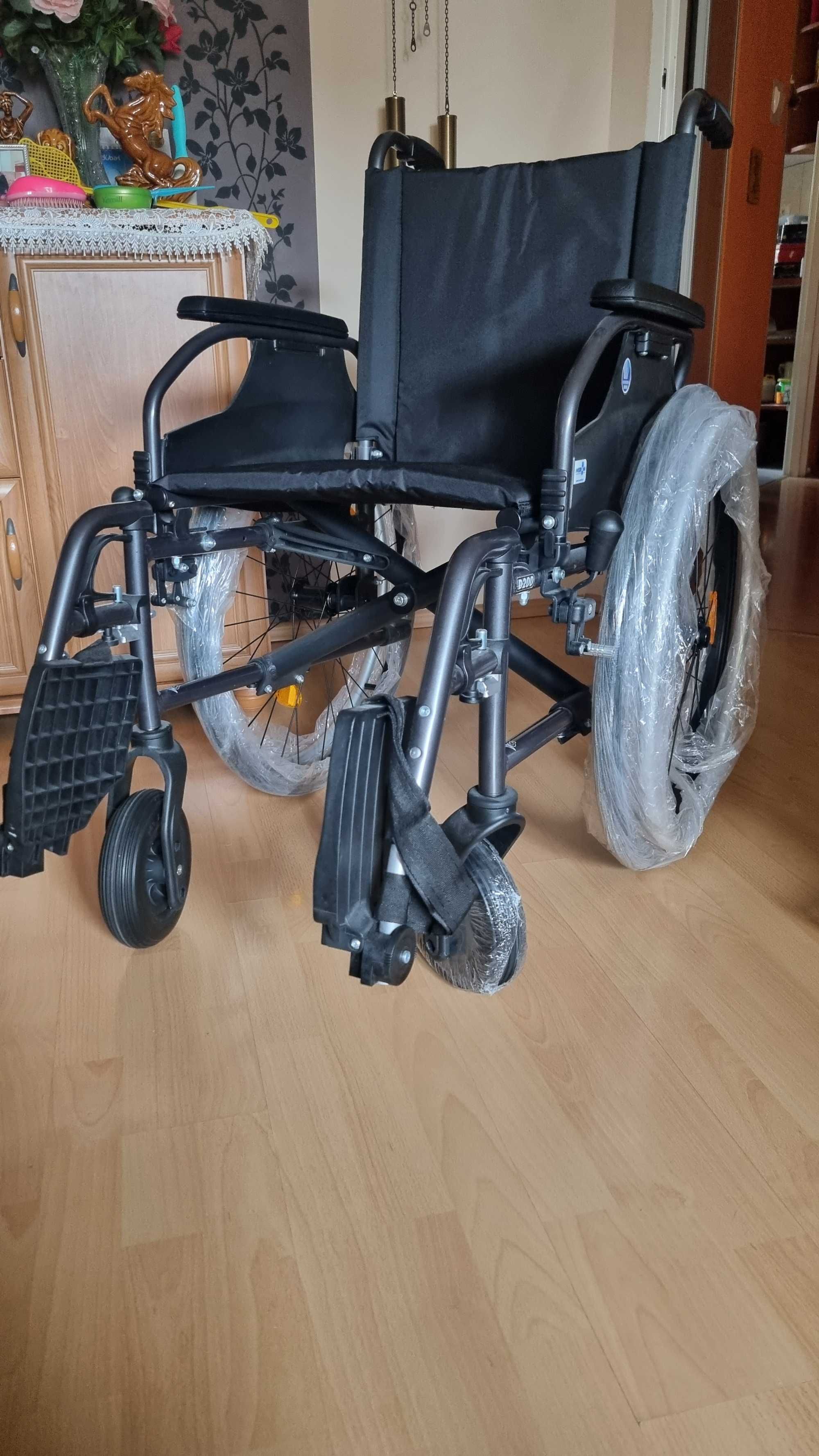Wózek inwalidzki NOWY !!!