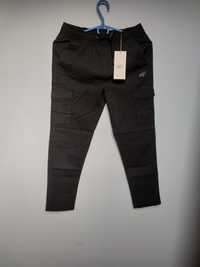Spodnie bawełniane chłopięce firmy 4 F, rozmiar 146. NOWE