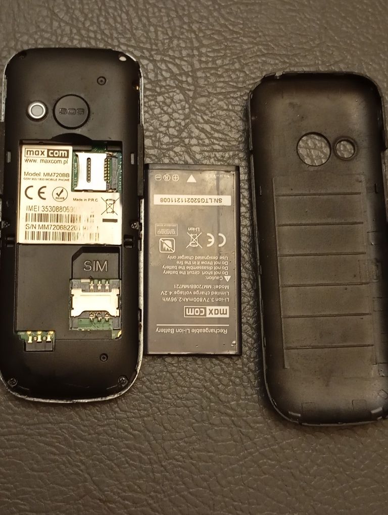 Telefon Max Com model MM720 uszkodzone