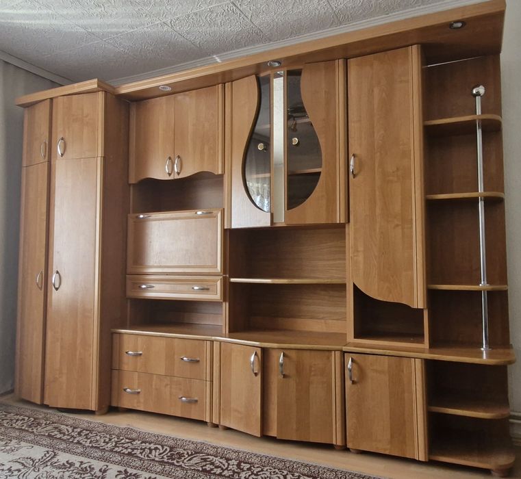 Meble pokojowe zestaw wraz z oświetleniem