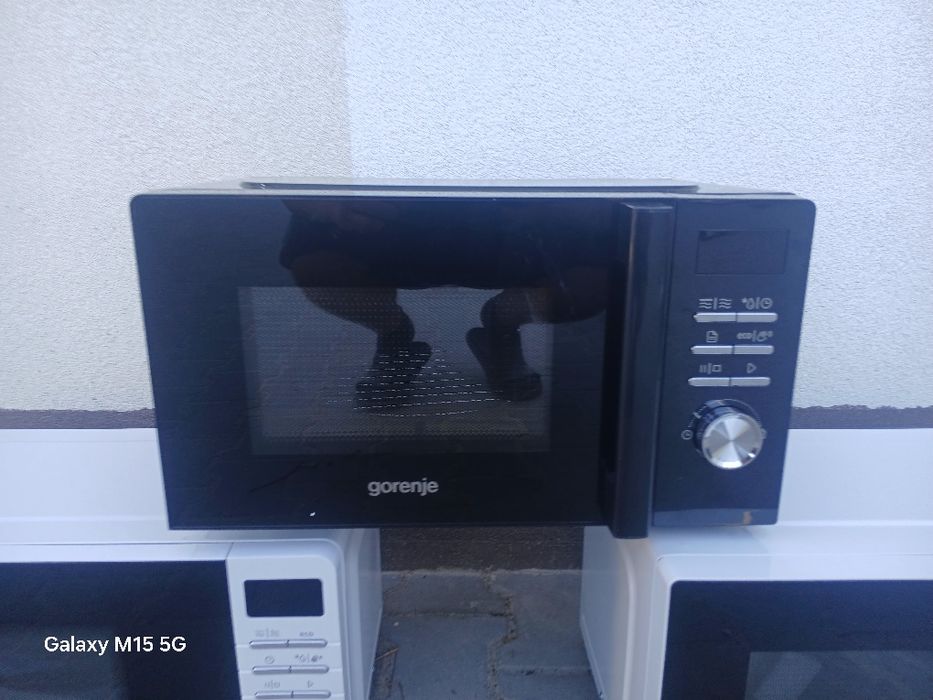 Мікрохвильова піч з Європи Gorenje MO20A3B.