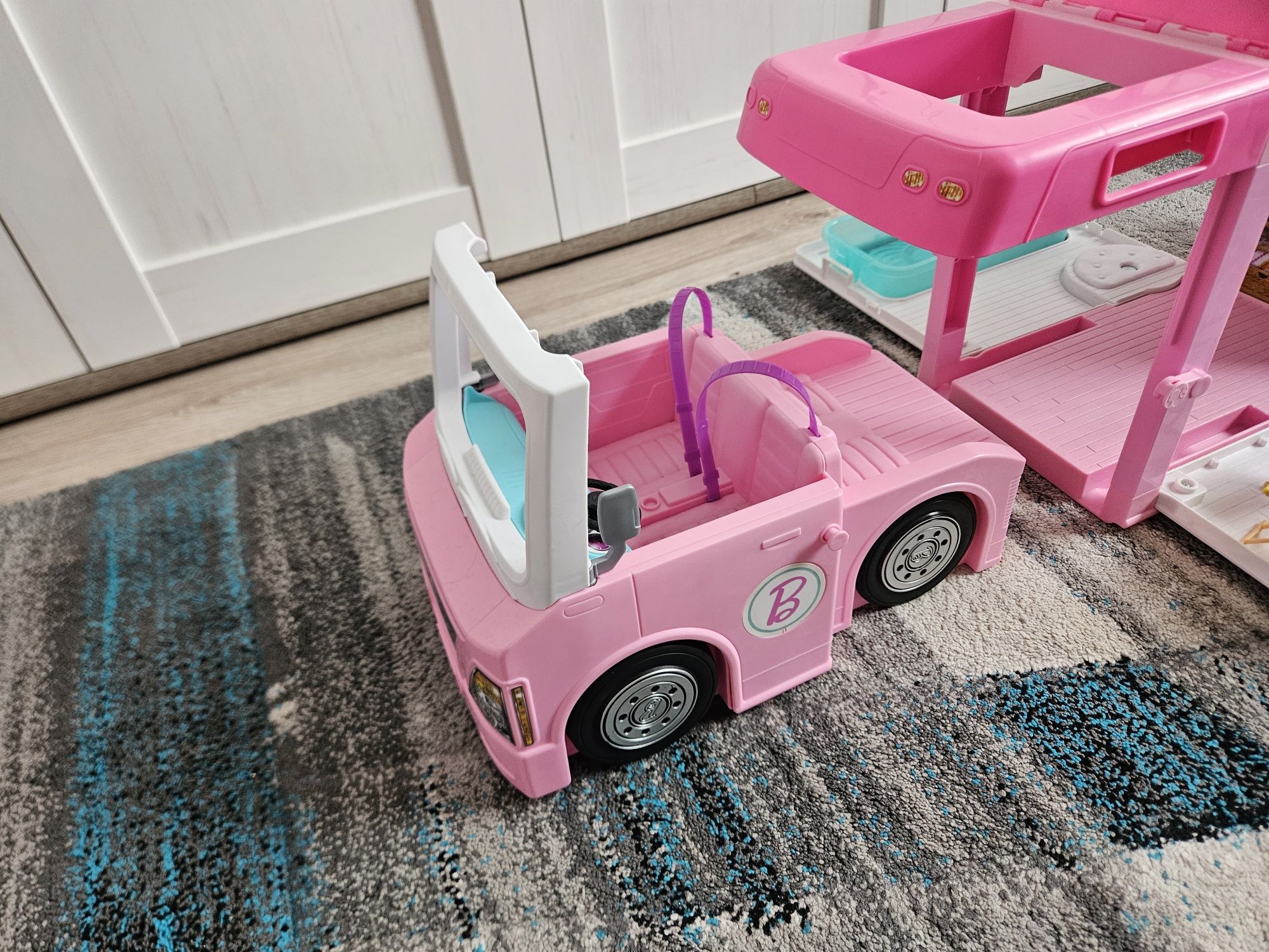 Kamper Barbie Matel