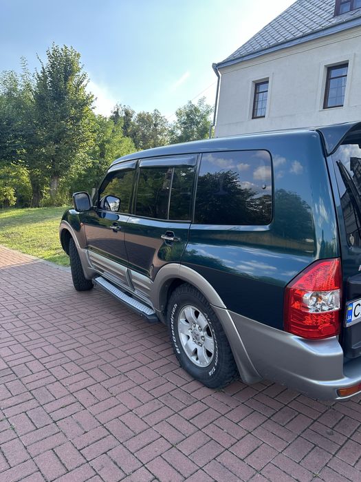 Mitsubishi Pajero Wagon