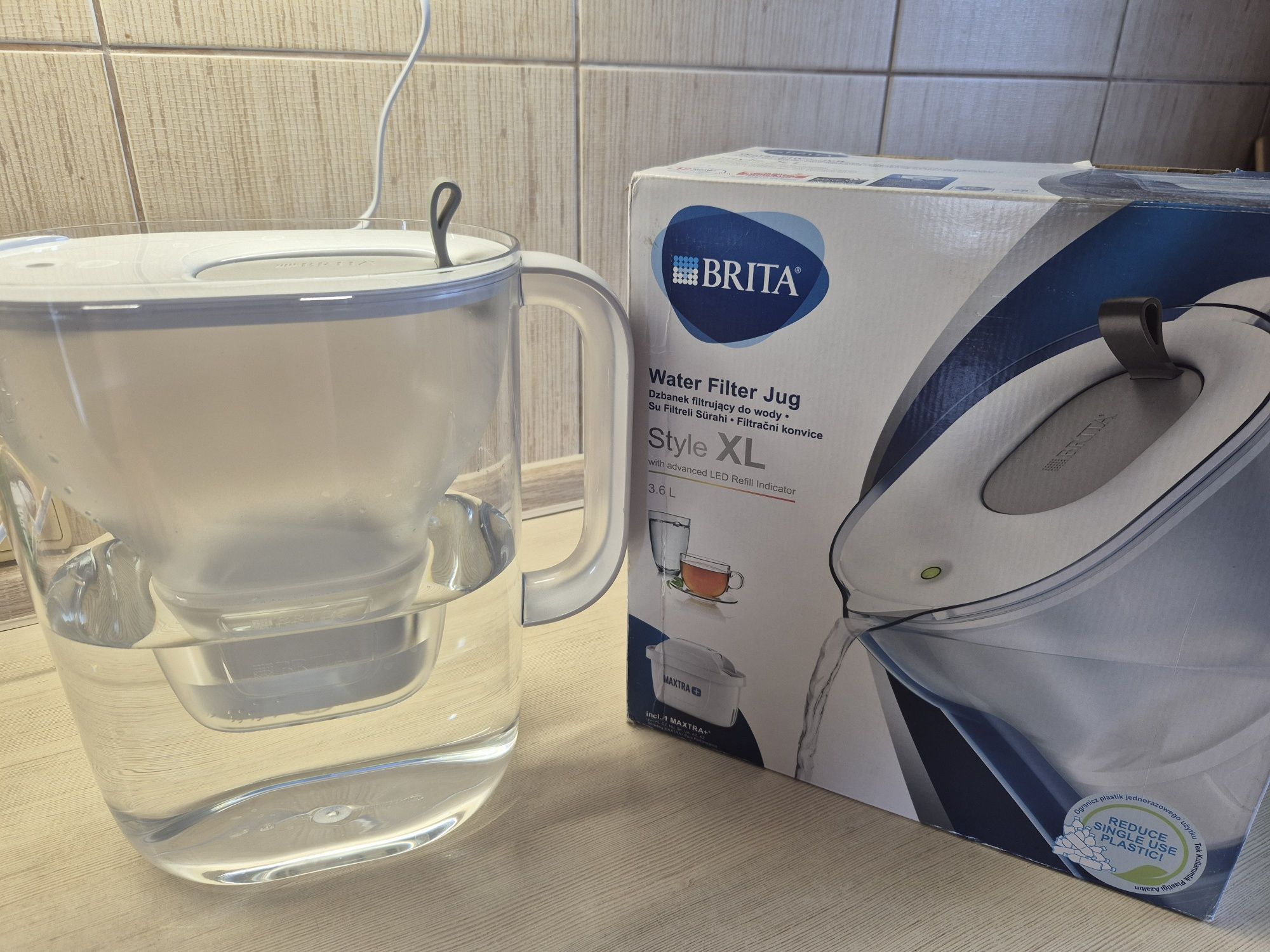 Фільтр для води Brita Style XL led 3.6 літри