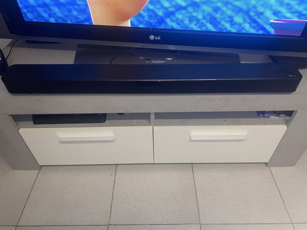 Soundbar LG como novo