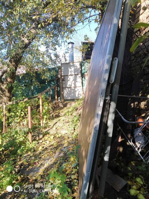 Гаражні ворота підйомно-поворотні нові (2600 х 2200) ручне відкривання