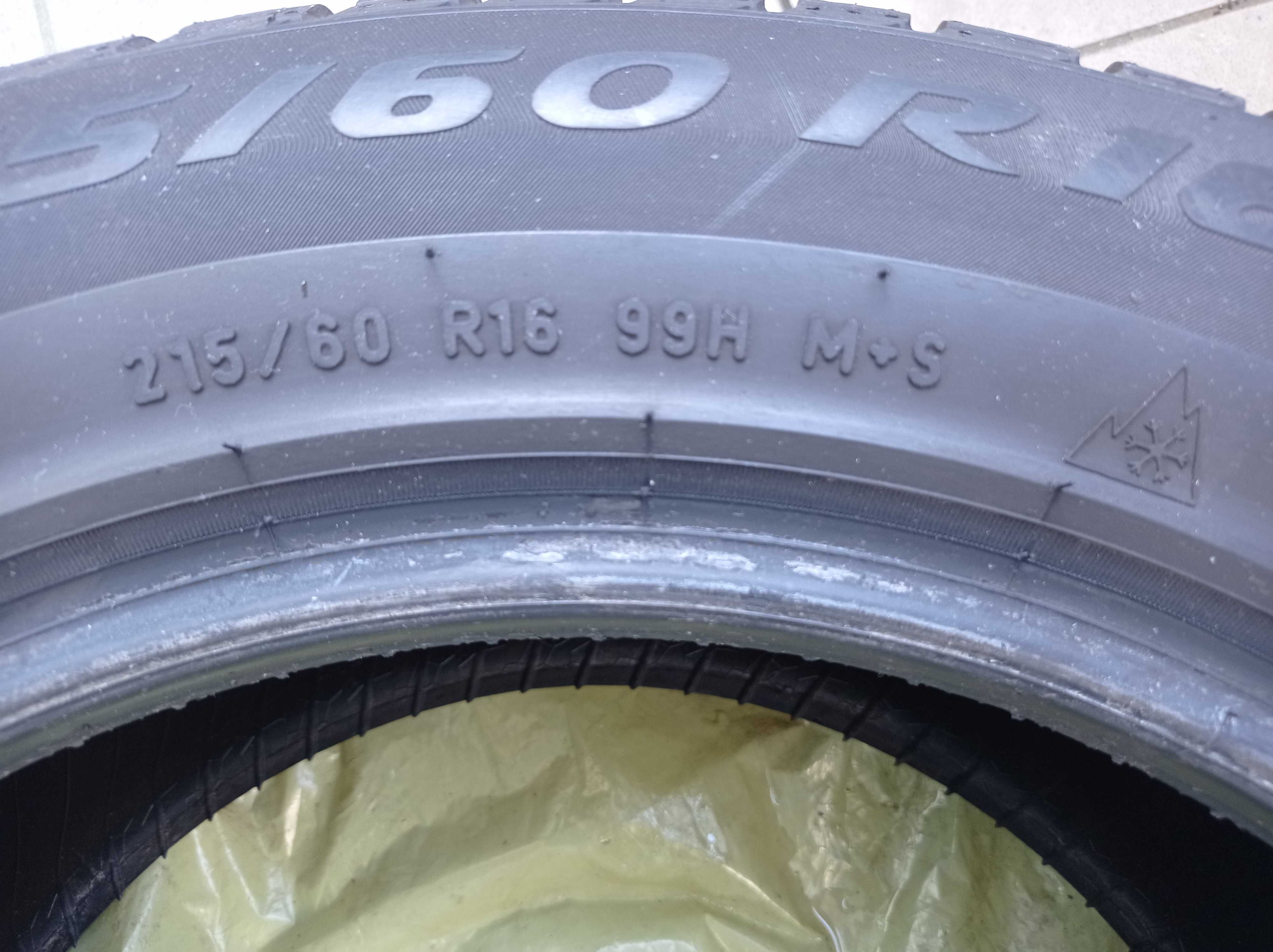 Opony zimowe Pirelli Sottozero 3 215/60 r16 x4