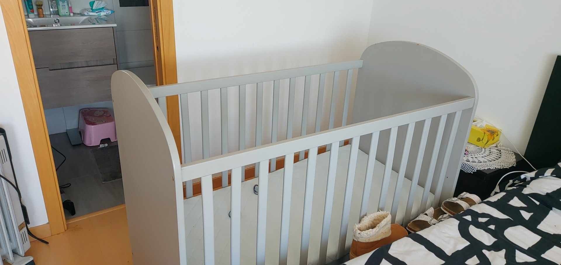 Berço Ikea Gonatt 3 gavetas
