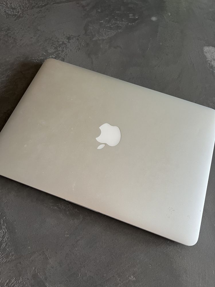 MacBook Pro 13 Retina 2015 - i7, 16GB RAMU, 256GB SSD