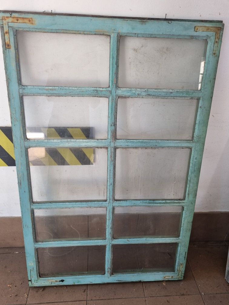 Stare okno drewniane szpros 80x128 dekoracja