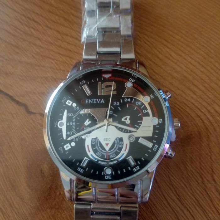 Męski duży srebrny zegarek kwarcowy z baterią