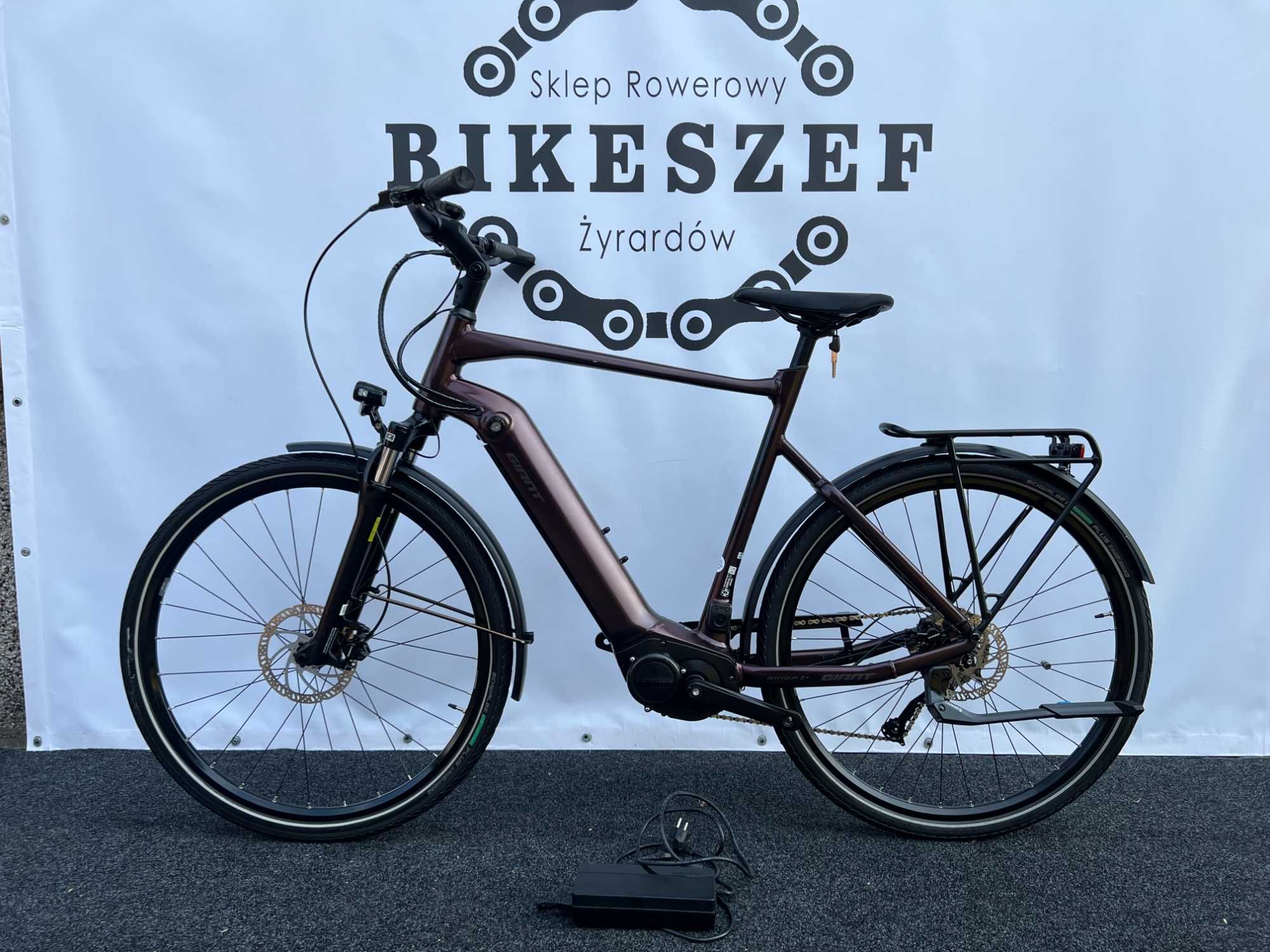 Męski Rower elektryczny GIANT ANYTOUR e+ 3 28" XL Shimano ALIVIO 500Wh