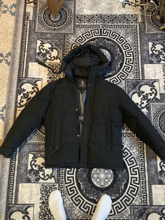 Курточка новая мужская