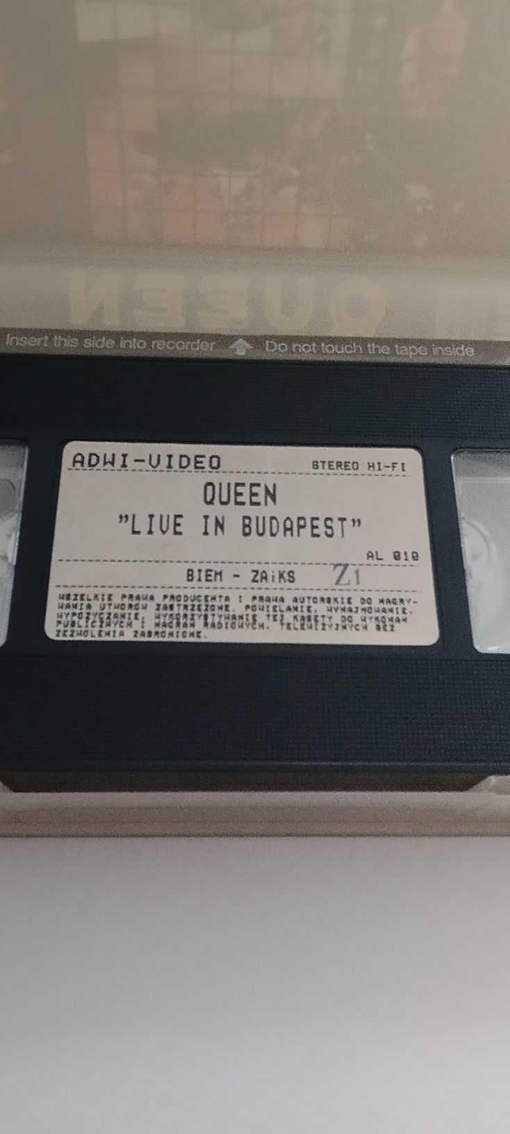 Kaseta VHS Queen in Budapest.