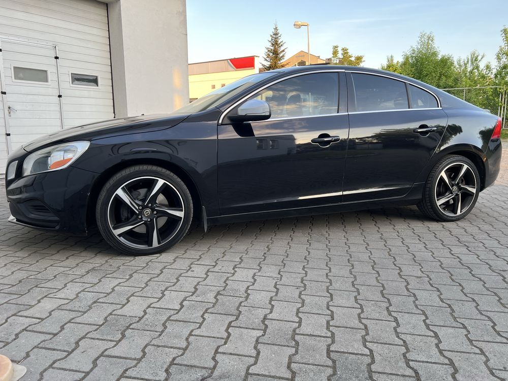 Volvo S60 R-design 3.0 T6 1 właściciel w kraju