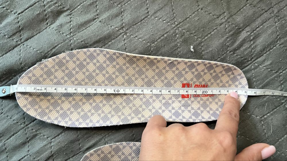 Фірмові кросівки дитячі жіночі оригінал Lining