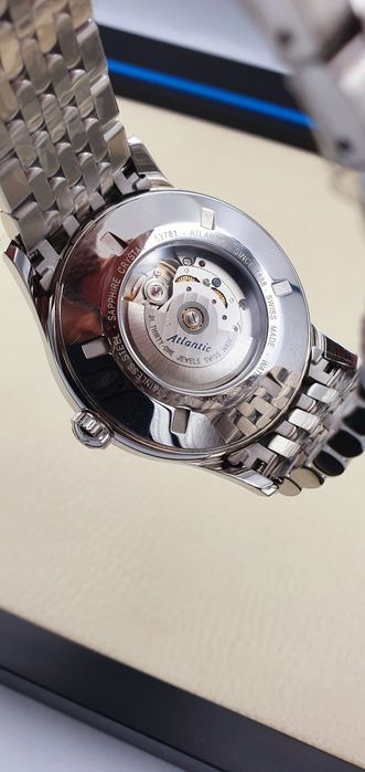 Atlantic Worldmaster Regulator Automatic na bransolecie - 42 mm  Swiss