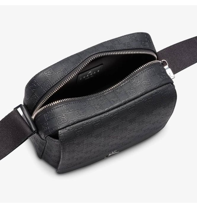 Продам сумку Air Jordan Monogram