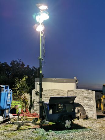 Wieża swietlna maszt oświetleniowy Wacker agregat 4x1000w