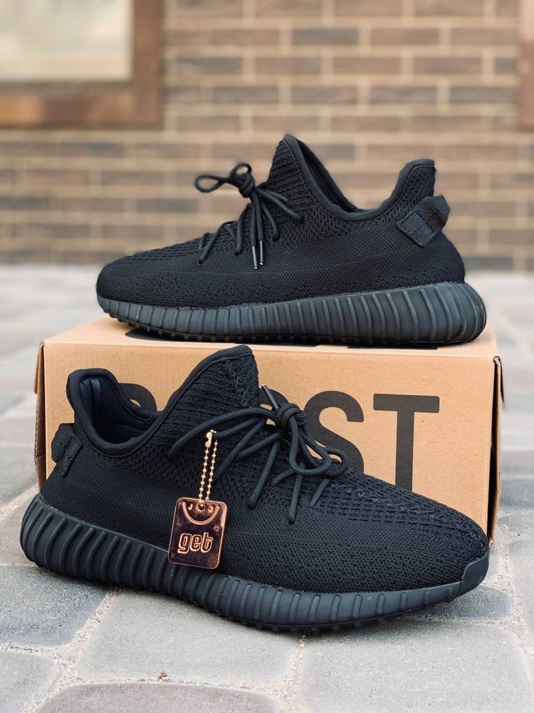 Чоловічі кросівки. Мужские кроссовки Adidas Yeezy Boost 350.