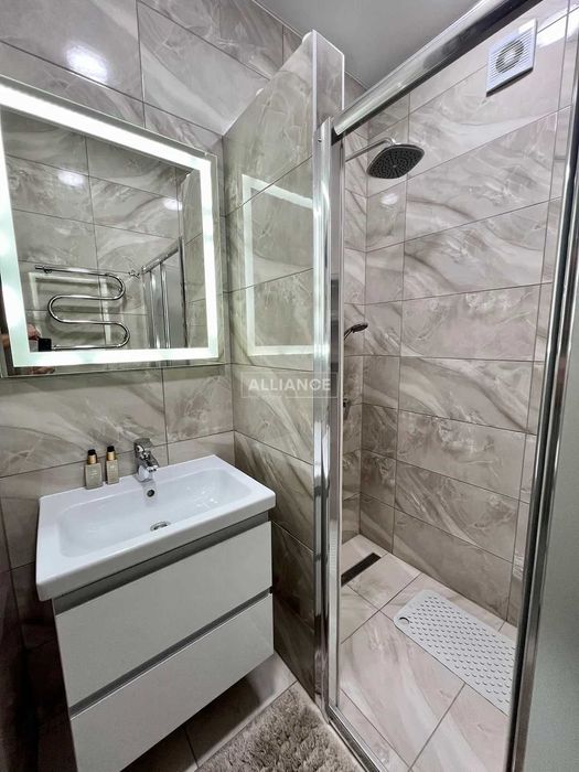 2к квартира! Центр. Мельника 10!