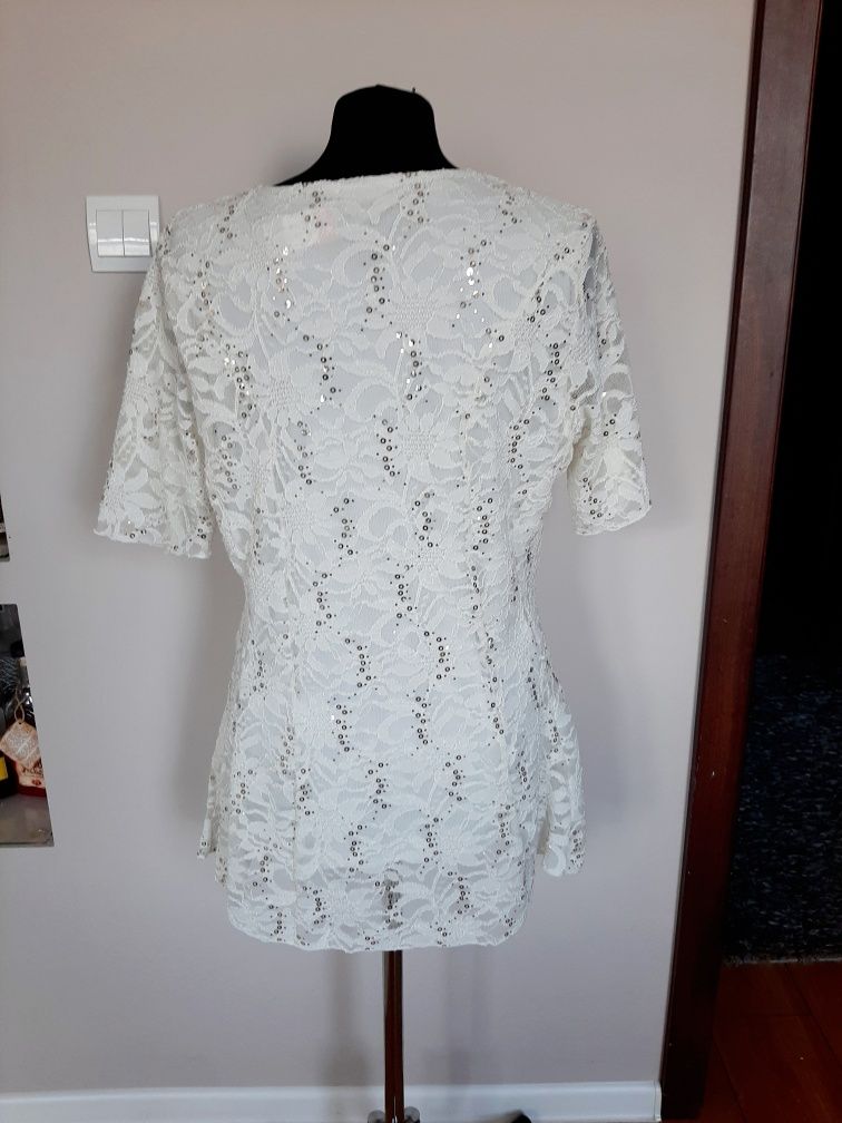 Biała koronkowa z cekinami sukienka tunika