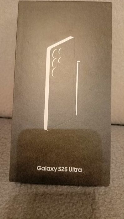 Smartfon Samsung Galaxy S25 Ultra nowy