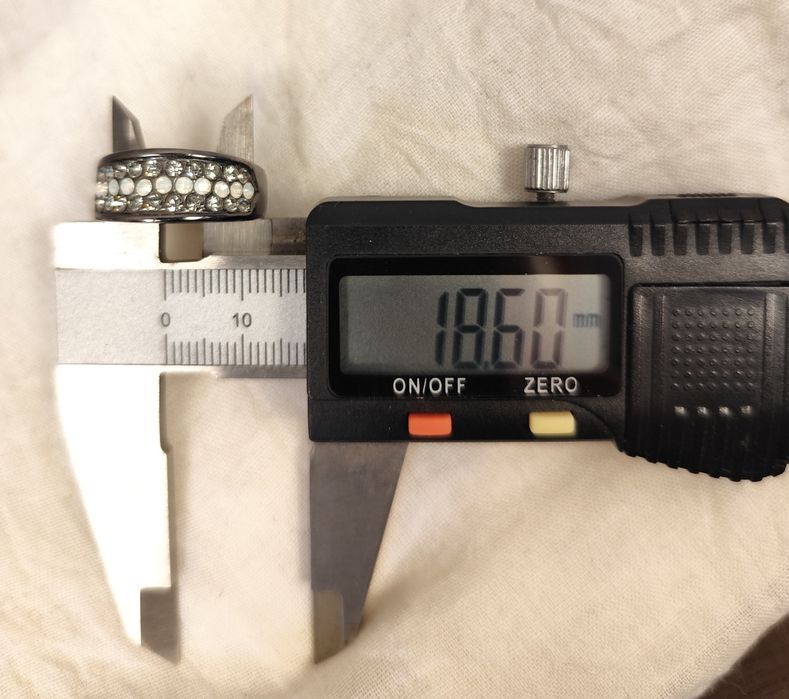 ...Anéis vários...