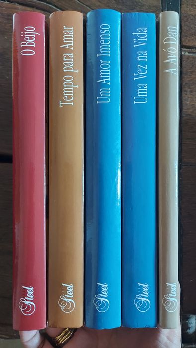 5 livros Danielle Steel - de capa dura