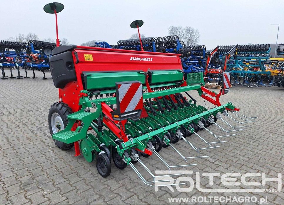 Siewnik Zbożowy 3m AGRO-MASZ SR301 Stopkowy Talerzowy SN301 Model 2025