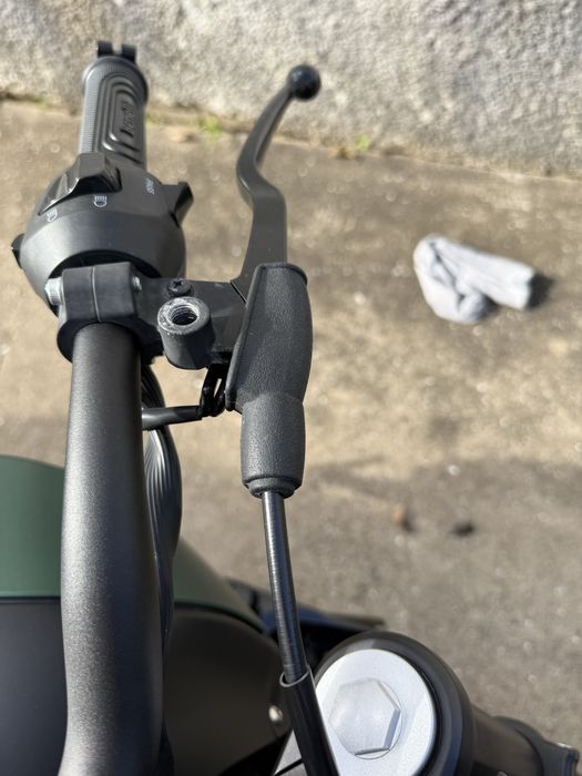 Moto Benelli Leoncino