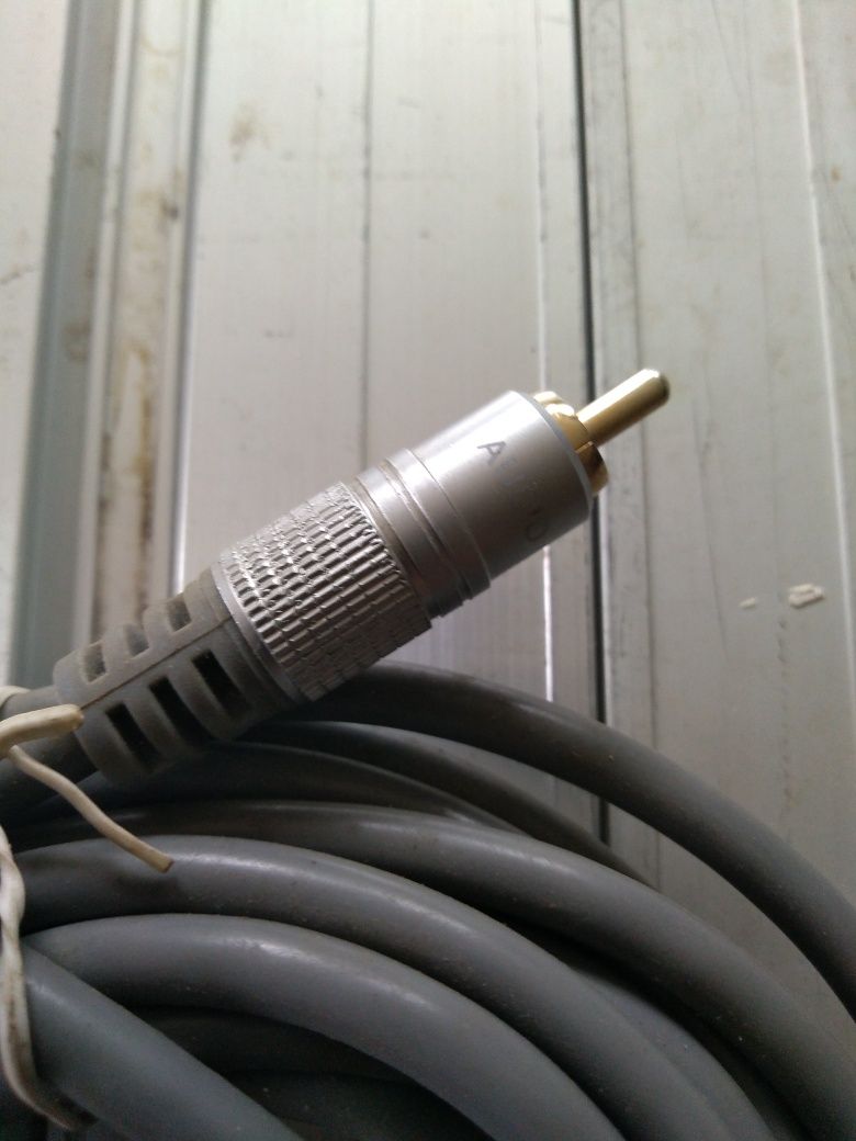 Kabel audio sprzedam