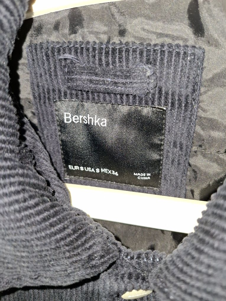 Kurtka wiosenna Bershka