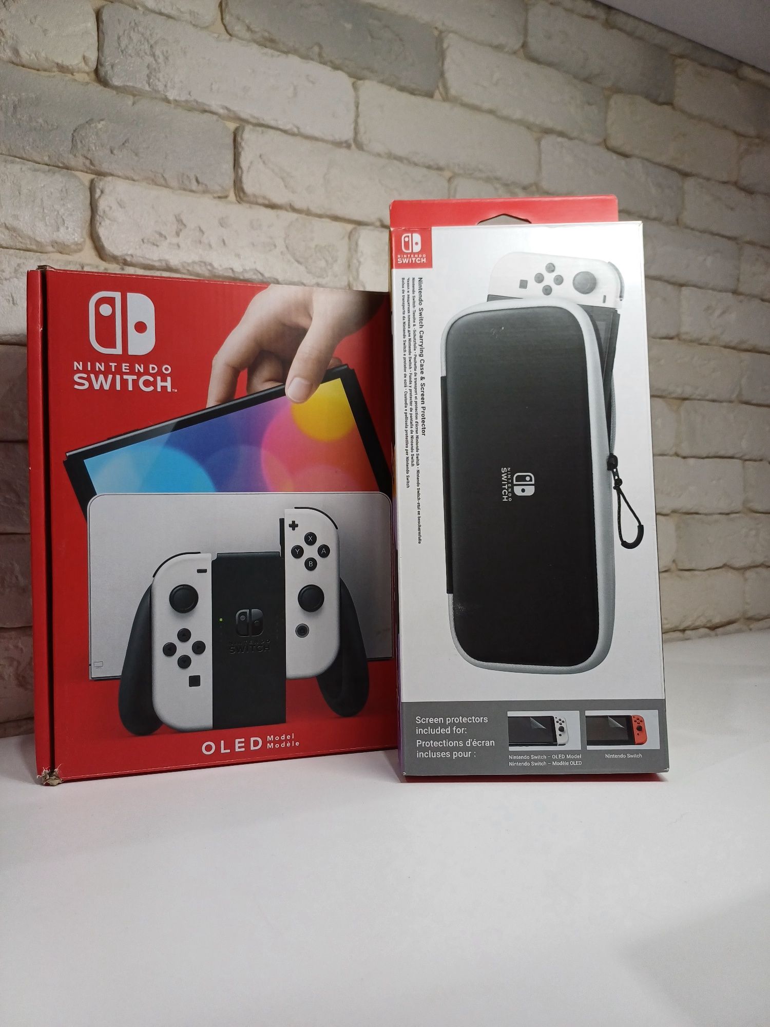 Nintendo switch OLED + чехол з 2 іграми